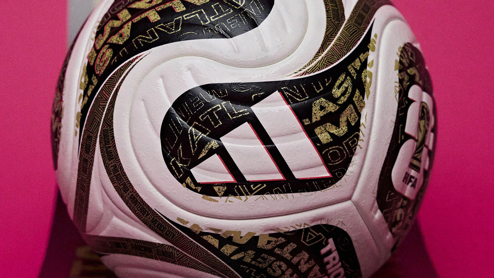 adidas revela a TRIONDA FINAL, bola das fases decisivas da Copa do Mundo 2026