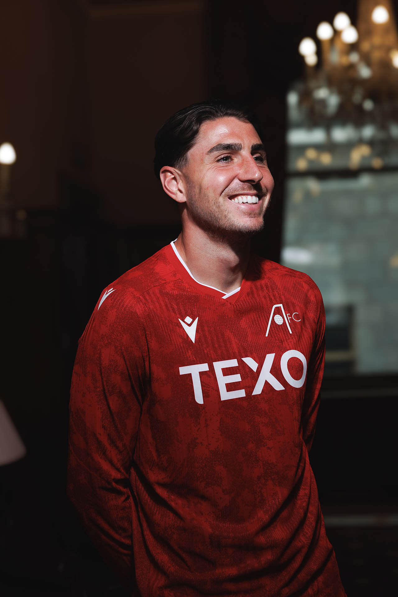 Aberdeen FC lança nova camisa titular 2026-2027 assinada pela Macron