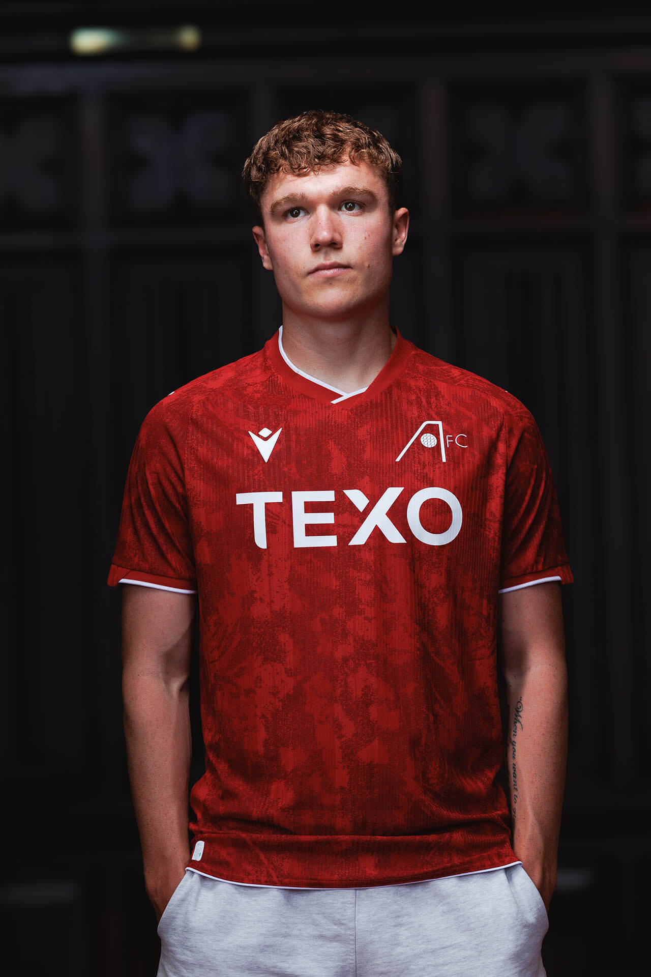 Aberdeen FC lança nova camisa titular 2026-2027 assinada pela Macron