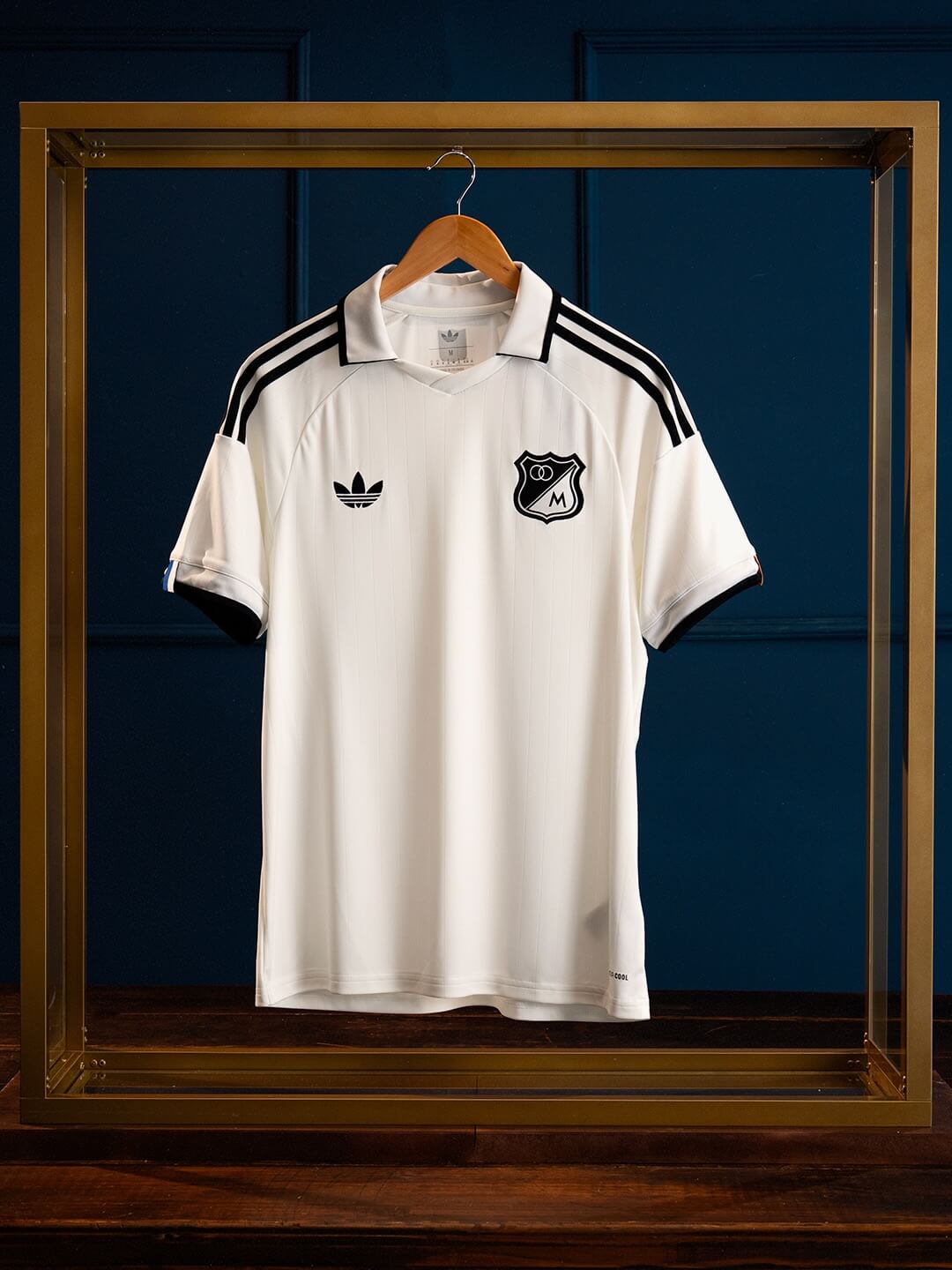 Camisa dos 80 anos do Millonarios 2026 adidas