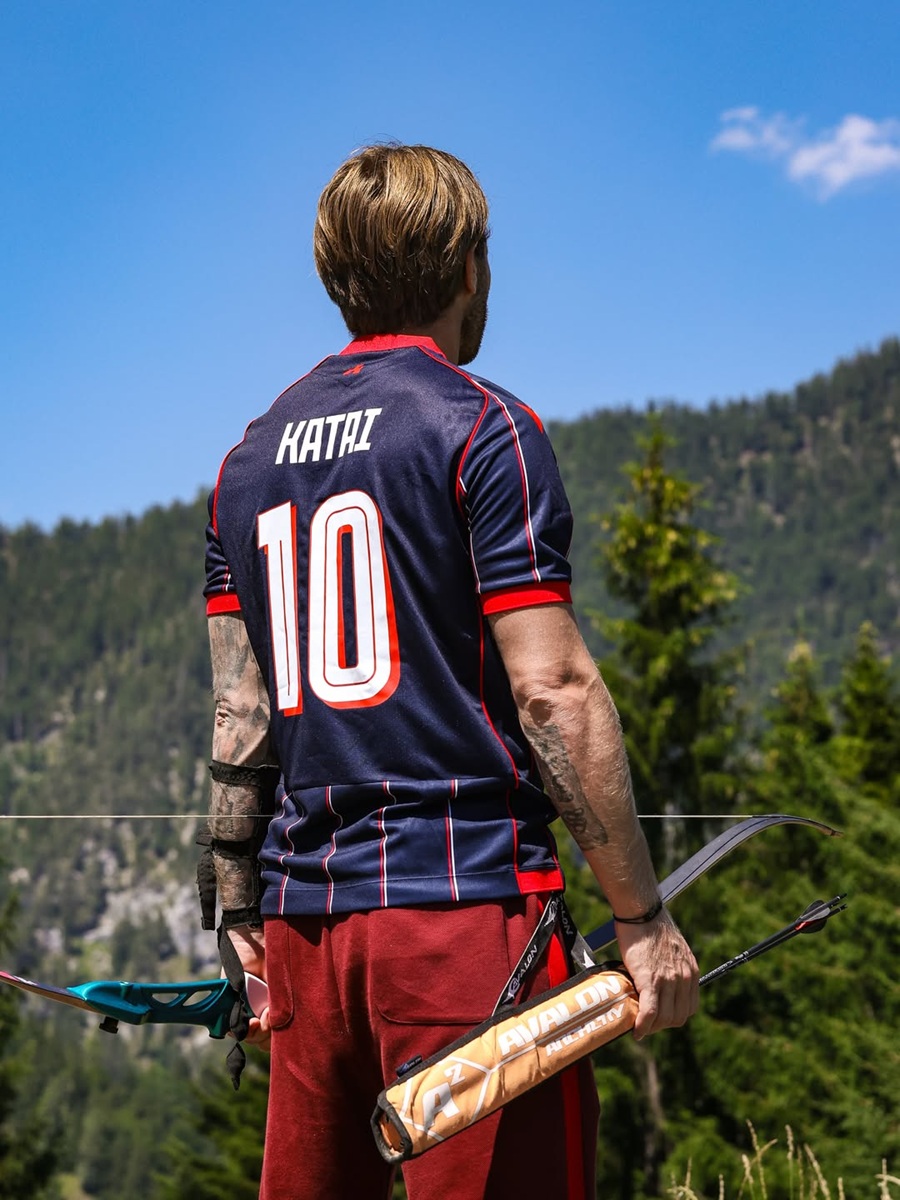 Camisa reserva Estrela Vermelha 2026-2027 Macron