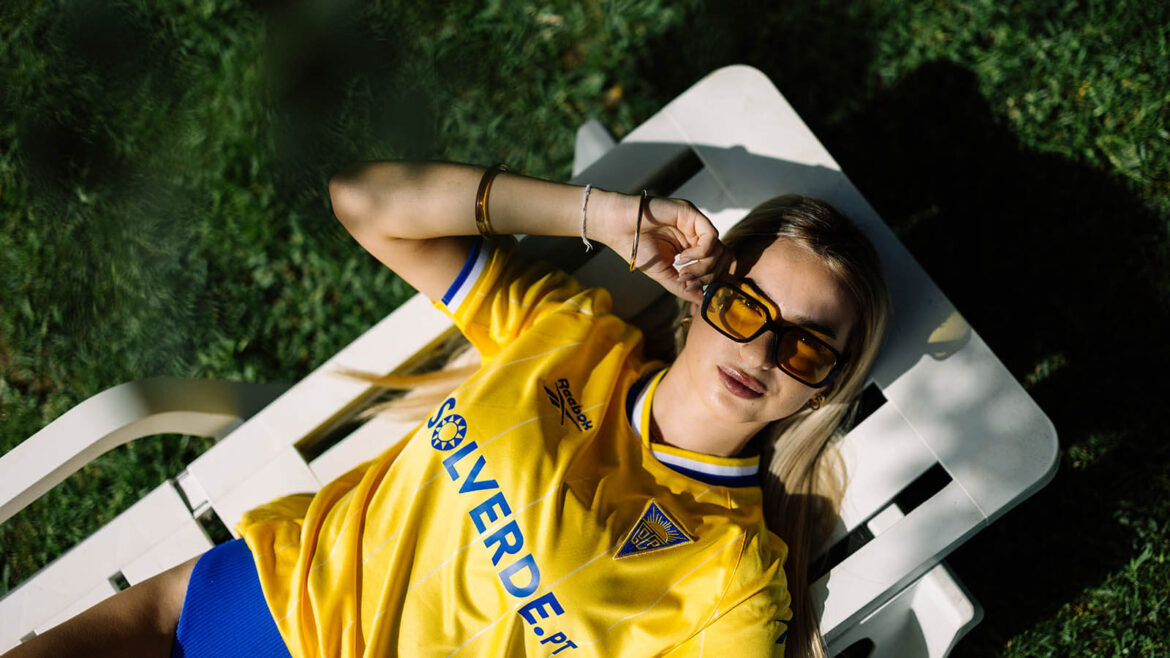 Camisa titular do Estoril Praia 2026-2027 Reebok