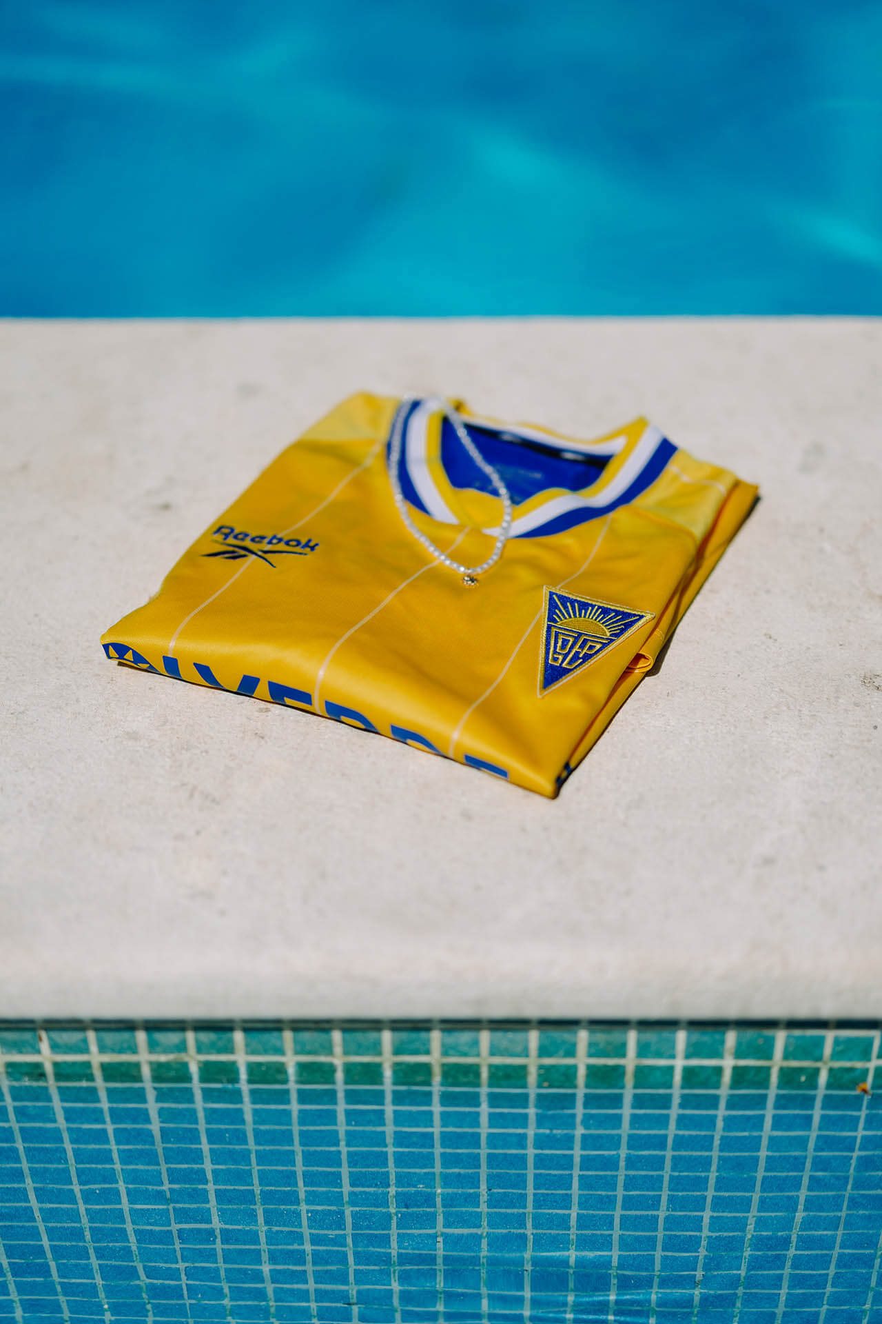 Camisa titular do Estoril Praia 2026-2027 Reebok