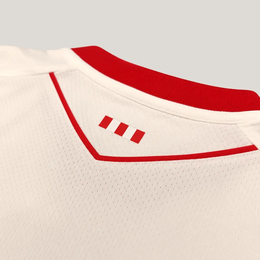 Terceira camisa Estrela Vermelha 2026-2027 Macron