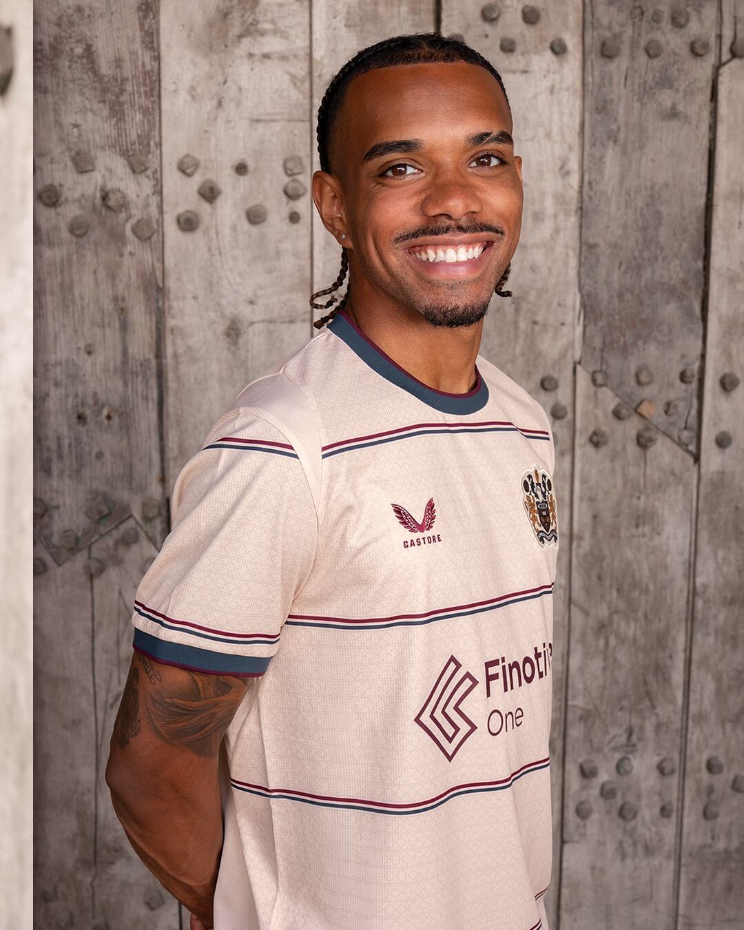 Camisa reserva do Burnley 2026-2027 Castore
