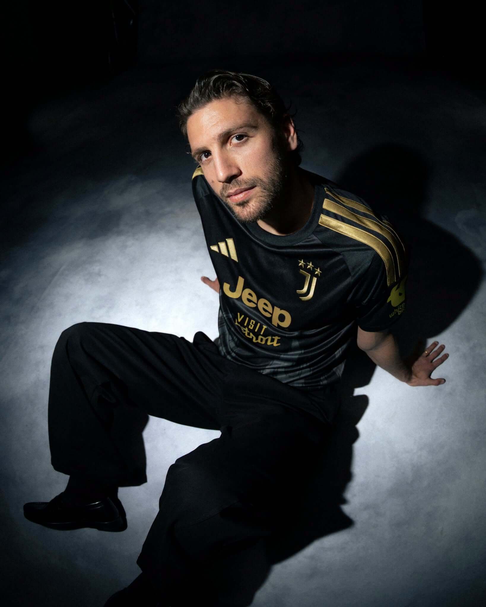 Terceira camisa da Juventus 2026-2027 adidas