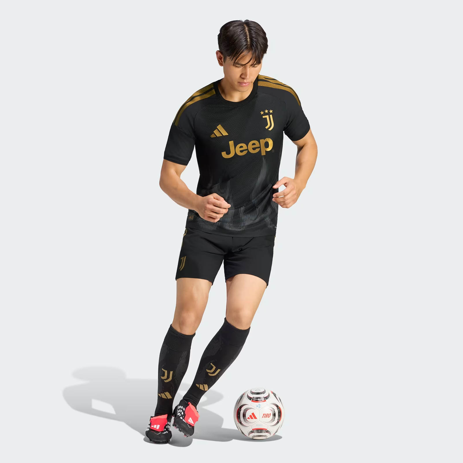 Terceira camisa da Juventus 2026-2027 adidas