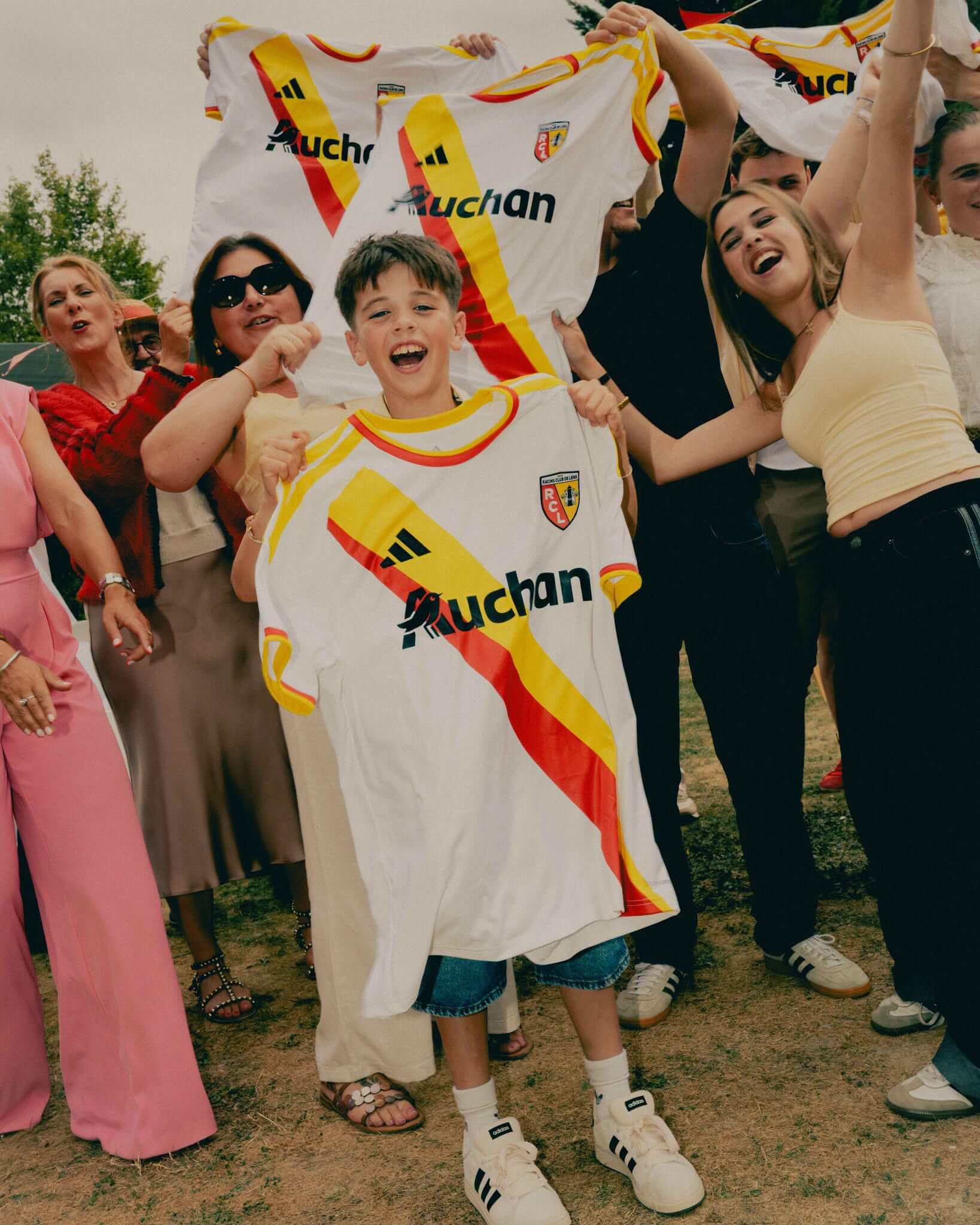 Terceira camisa do RC Lens 2026-2027 adidas