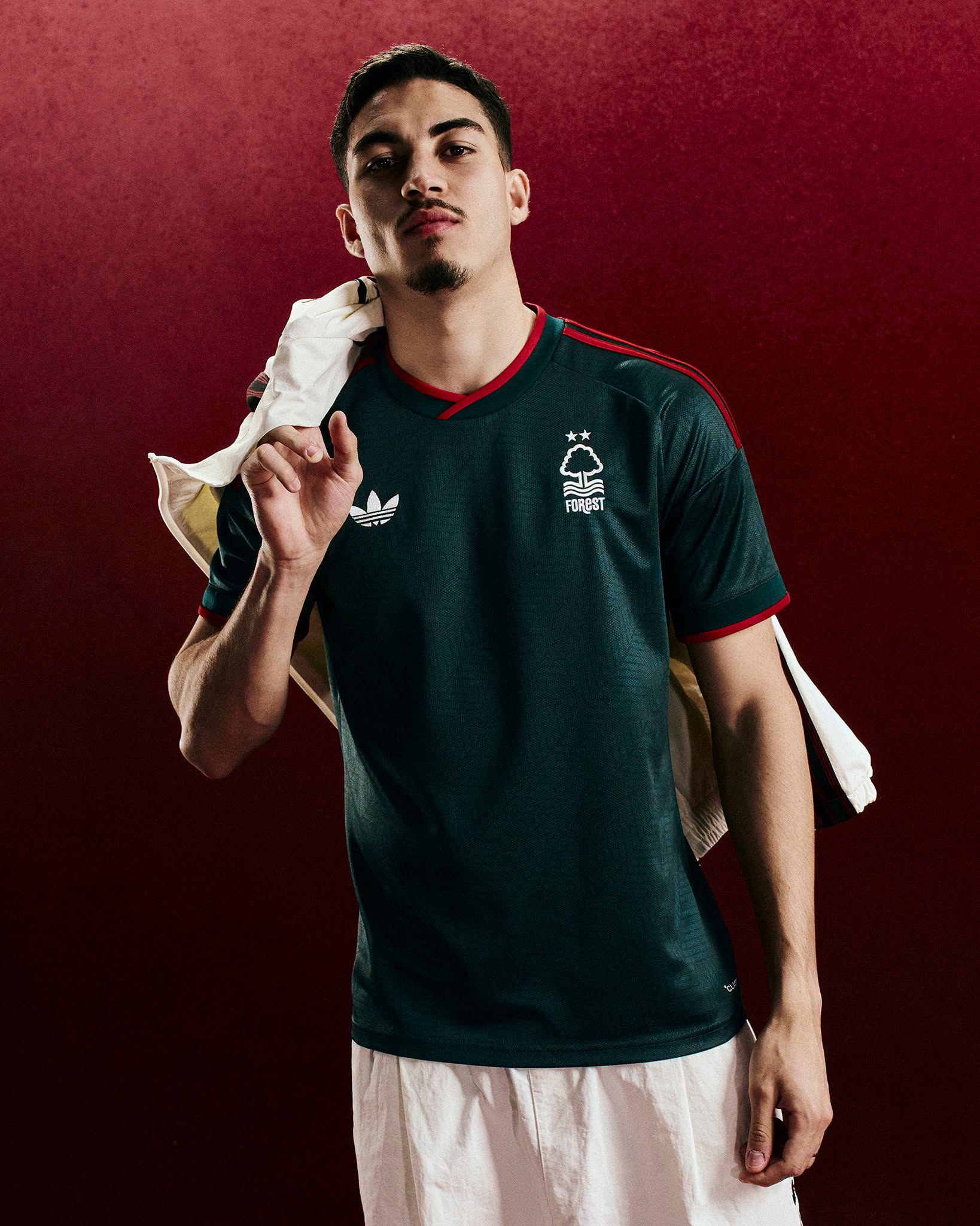 Camisa reserva do Nottingham Forest 2026-2027 adidas