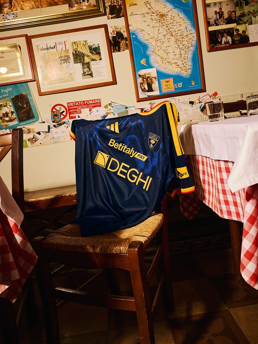 Terceira camisa da US Lecce 2026-2027 adidas
