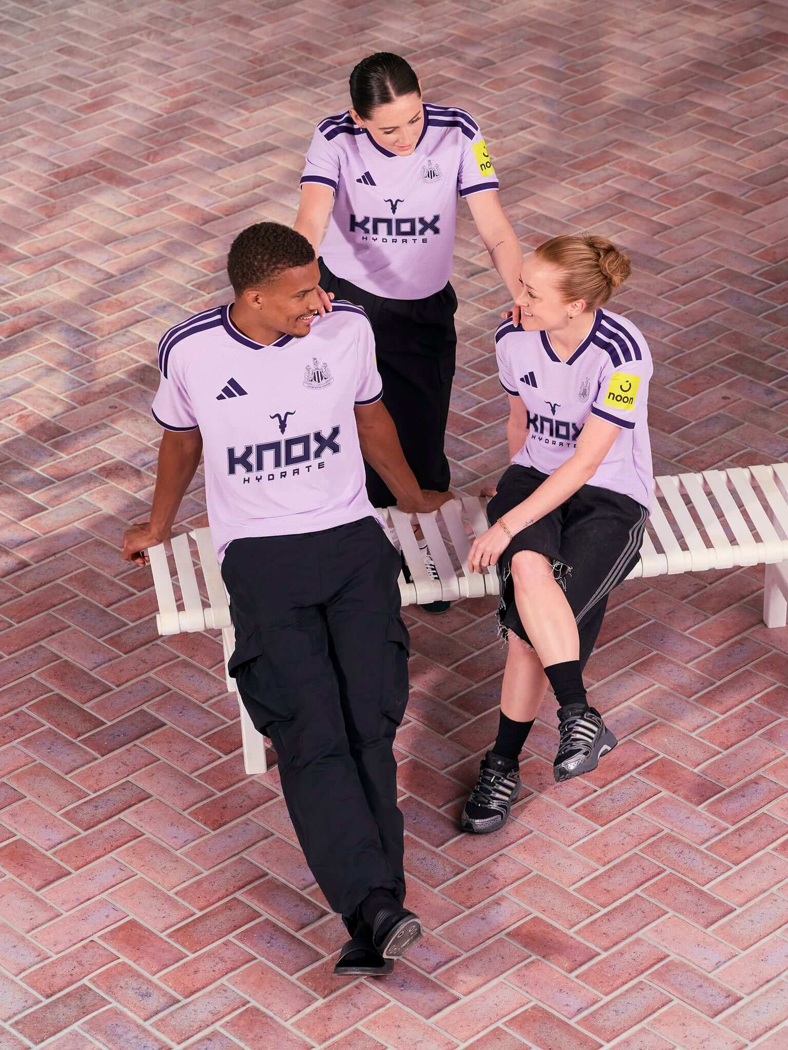 Terceira camisa do Newcastle United 2026-2027 adidas