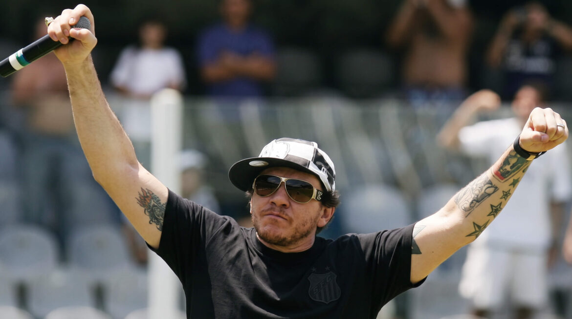 Santos All-Black - Imagem criada com IA