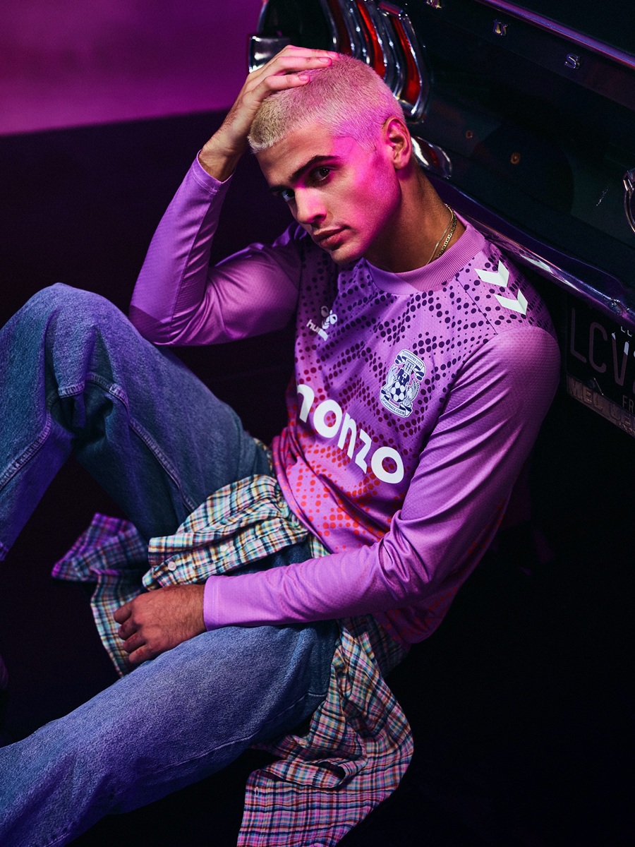 Terceira camisa do Coventry City 2026-2027 Hummel