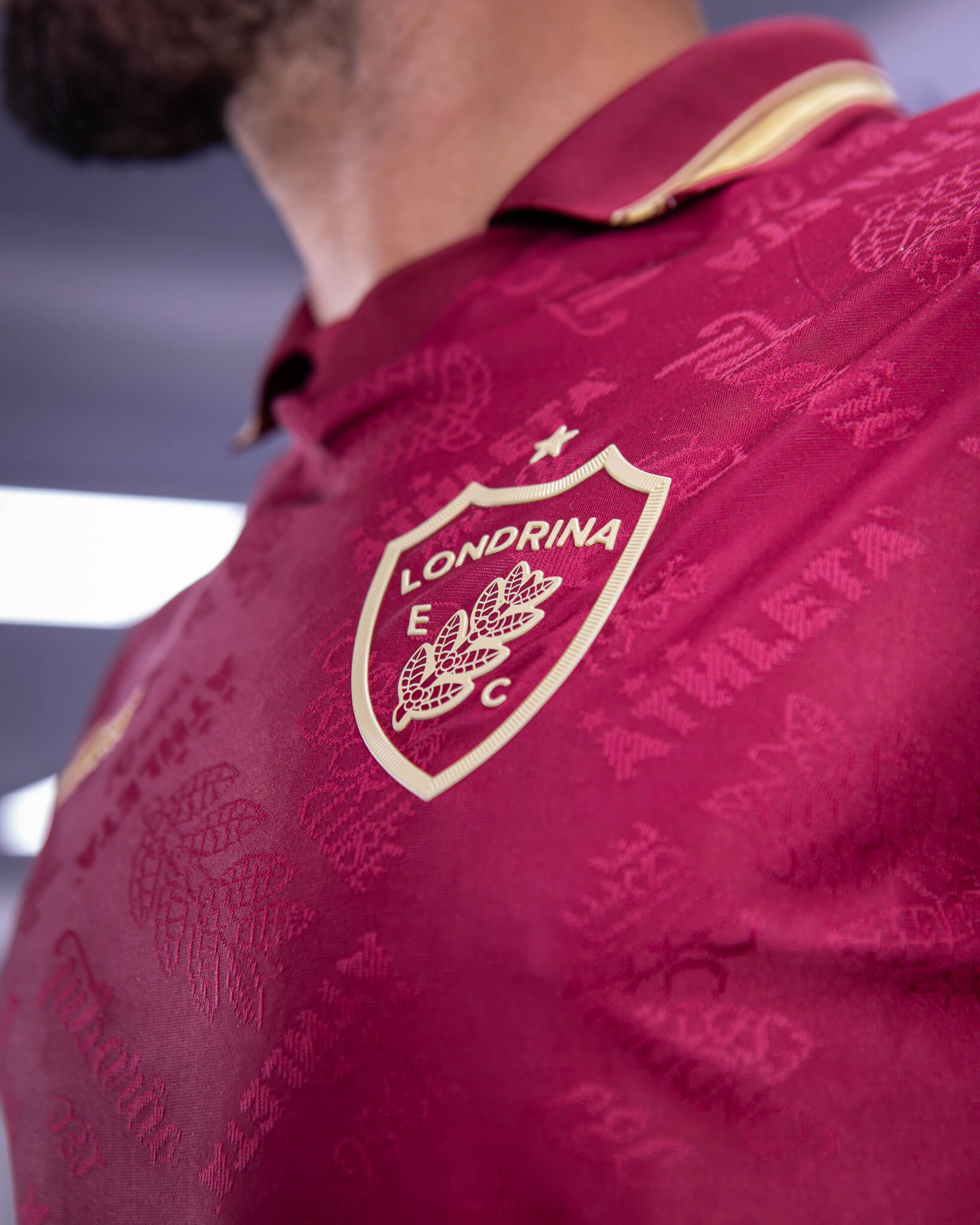 Londrina lança camisa comemorativa de 70 anos com a Athleta
