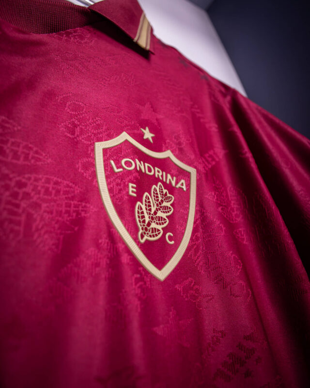 Londrina lança camisa comemorativa de 70 anos com a Athleta