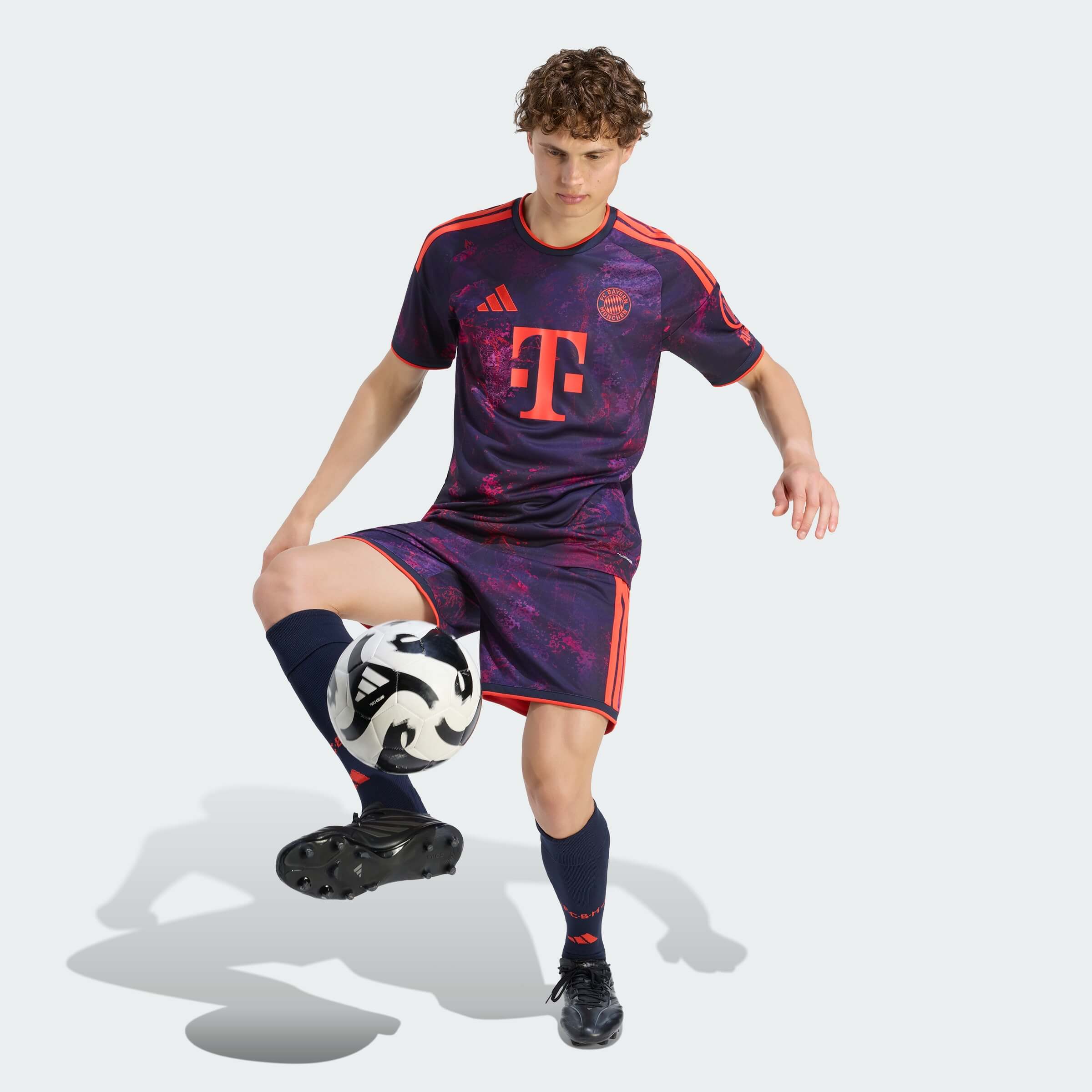 Terceira camisa do Bayern de Munique 2026-2027 adidas kit