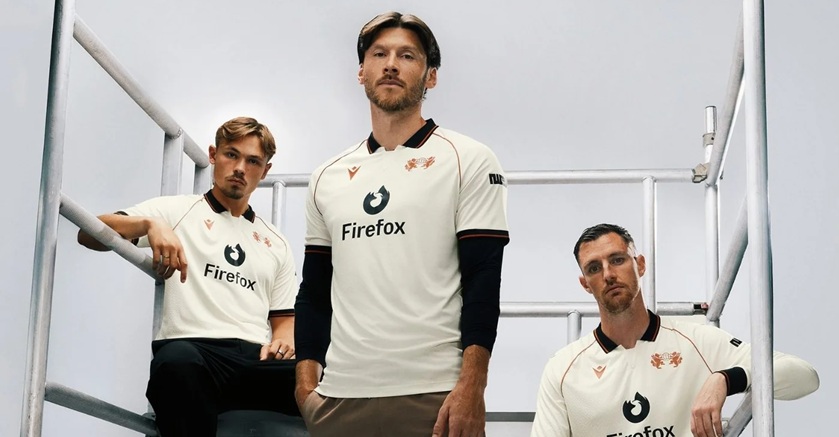 terceira camisa wrexham 2026-2027 macron