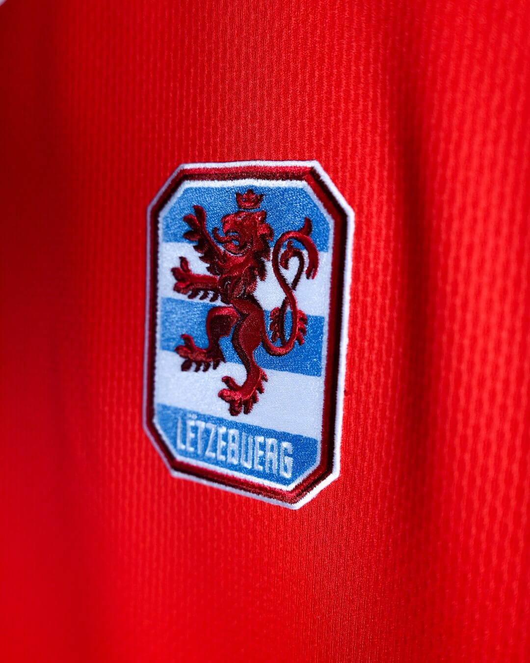 Camisa titular de Luxemburgo 2026-2027 Jako kit