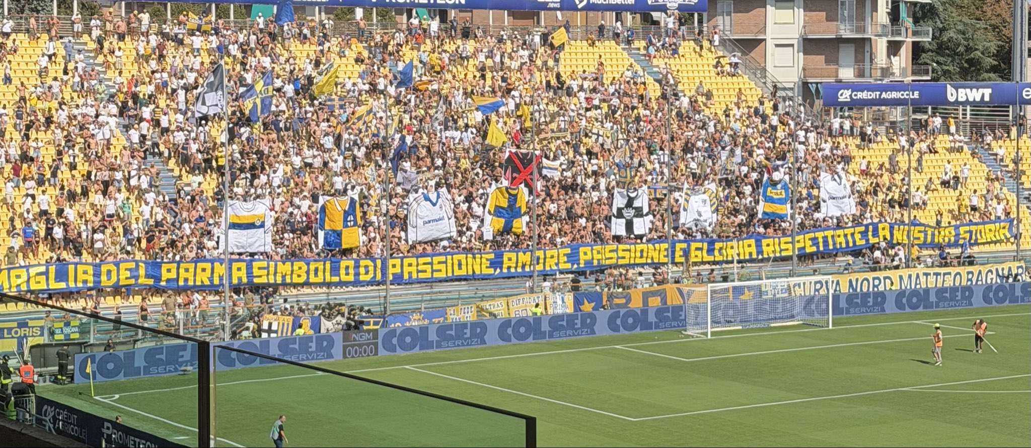 Torcida do Parma protesta terceira camisa 2026-2027