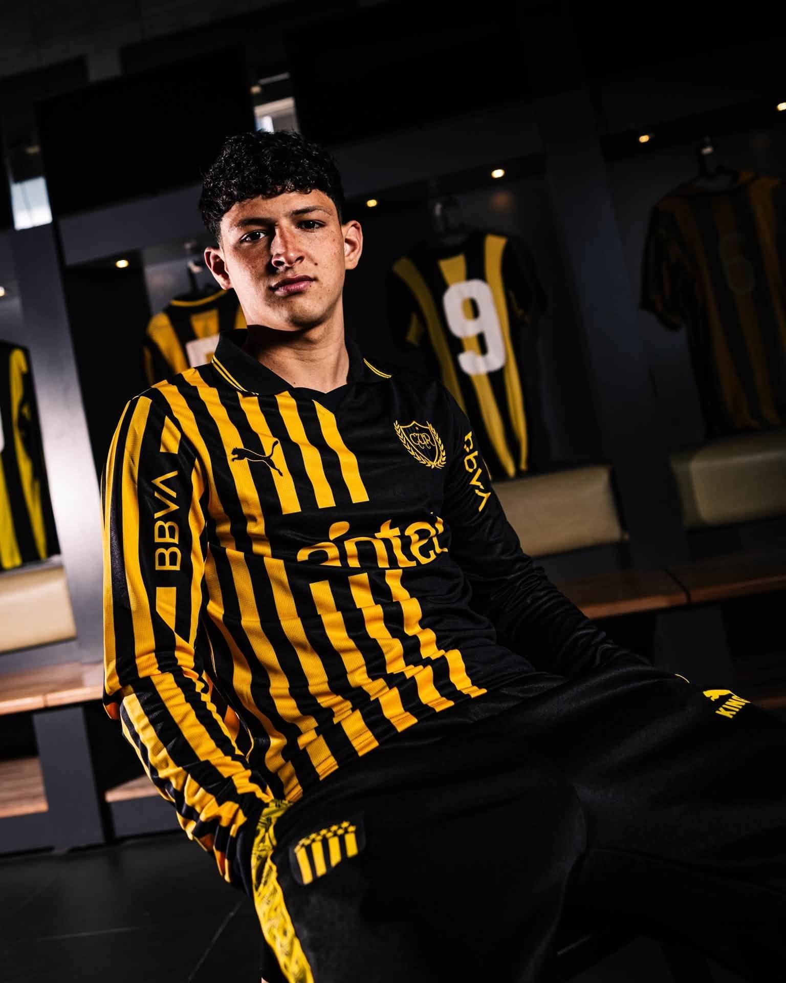 Camisa dos 135 anos do Peñarol 2026 PUMA