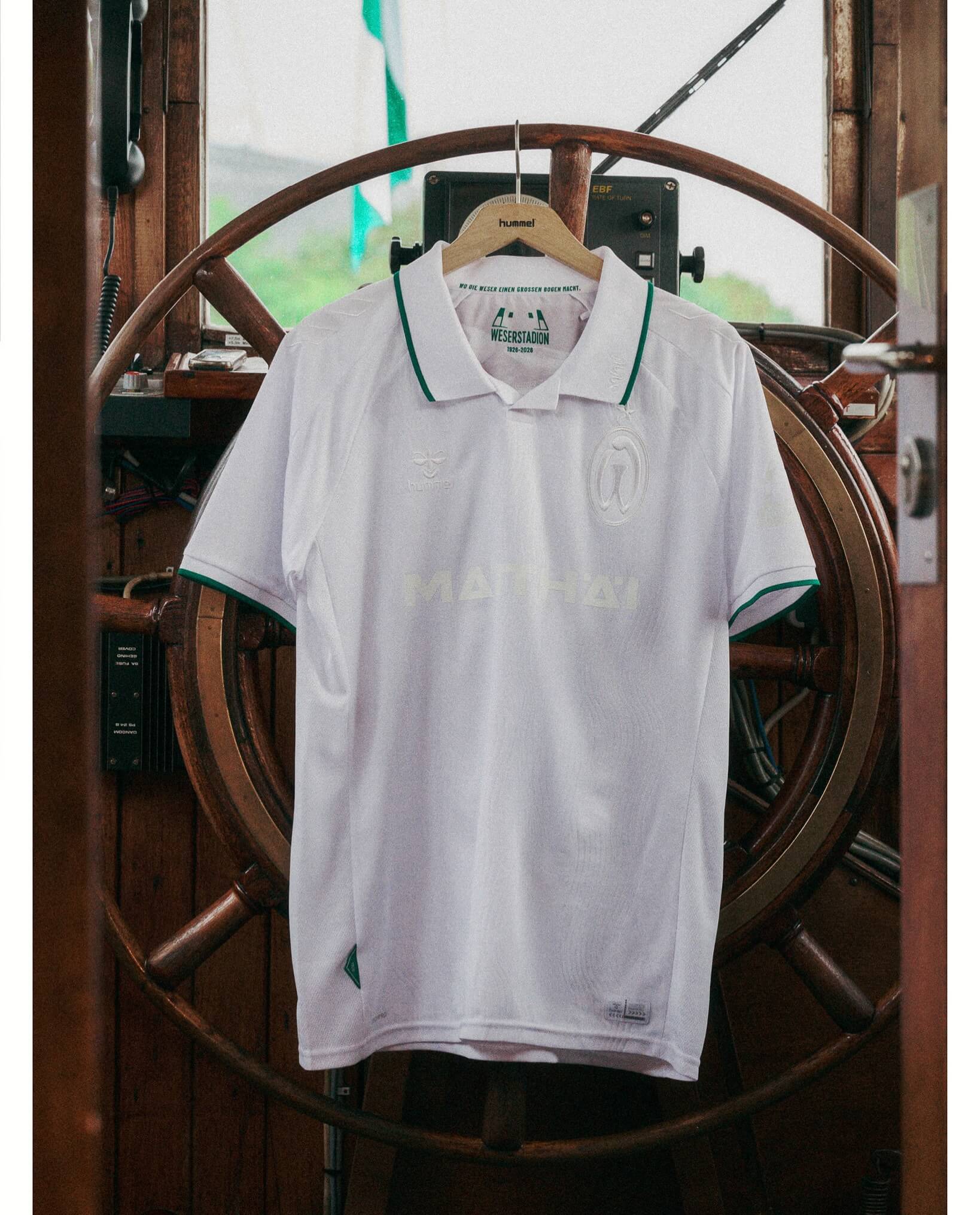 Camisa especial do Werder Bremen 100 anos do Weserstadion 2026 Hummel