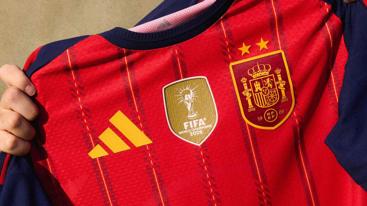 Espanha camisa duas estrelas patch de campeão mundial 2026