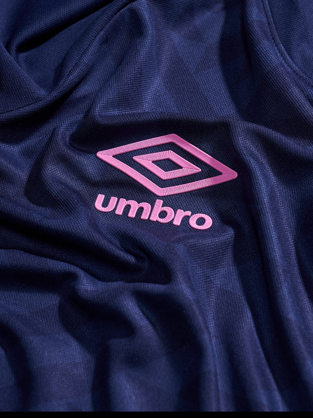Camisa do Athletico Outubro Rosa 2026 Umbro Femama