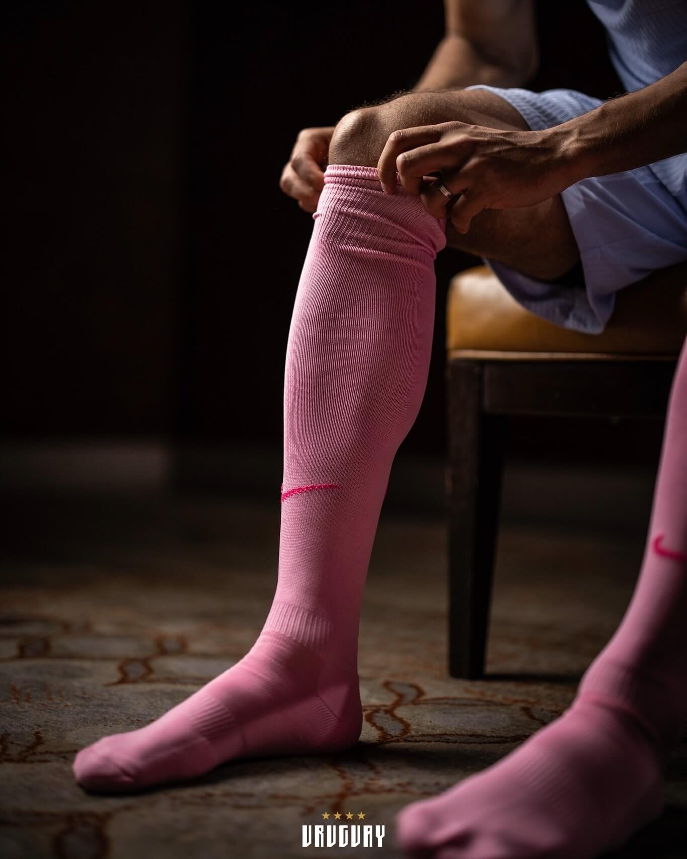 Uruguai Meias rosas Outubro Rosa 2026