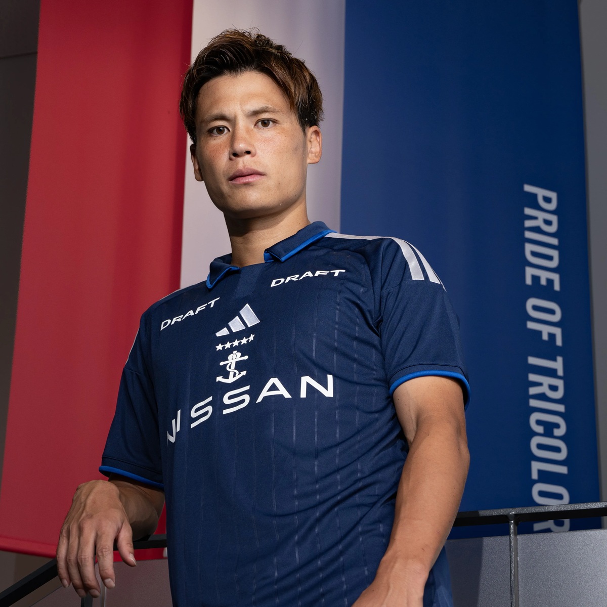 Camisa especial Yokohama F. Marinos 2026 adidas