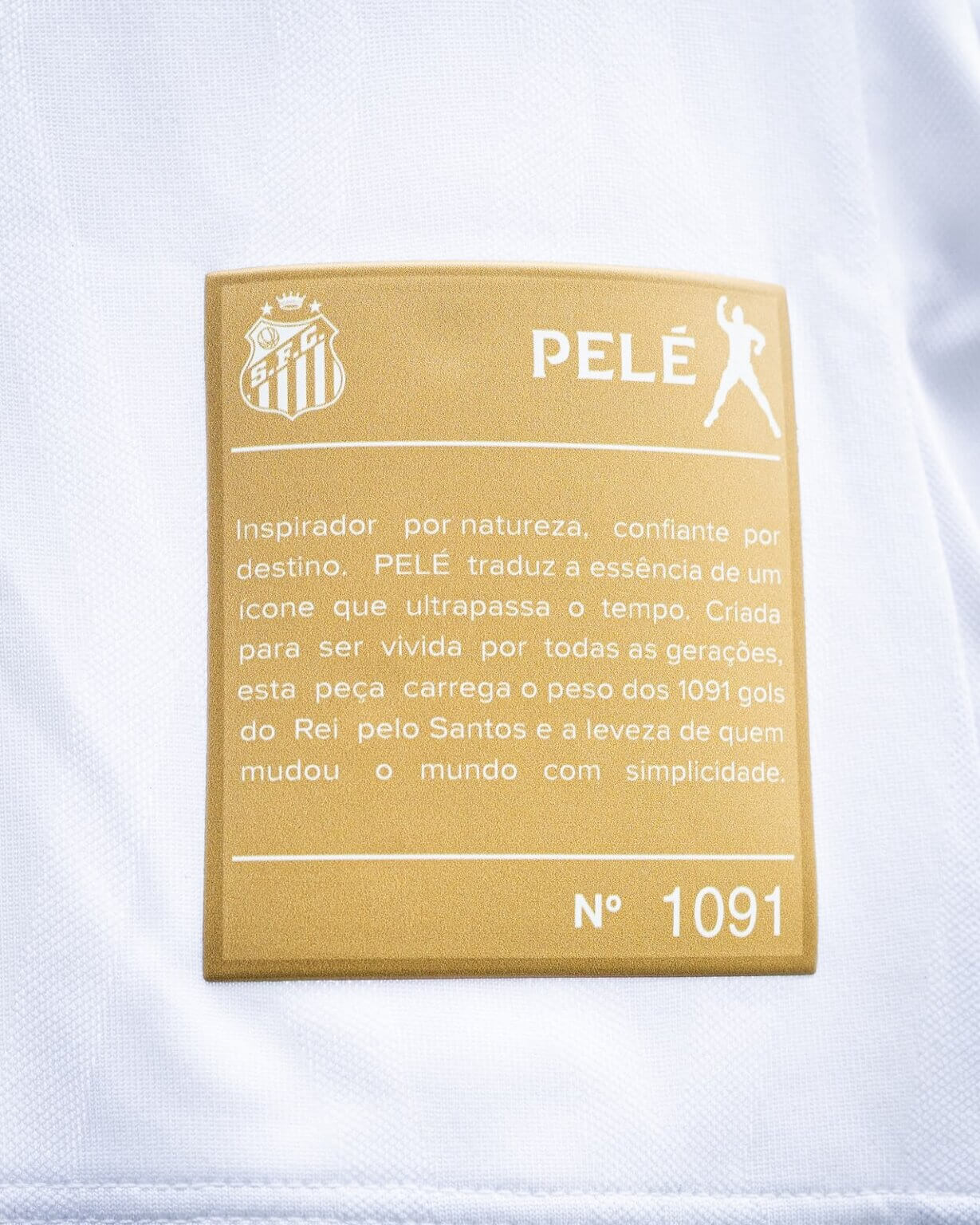 Camisas do Santos Umbro e Pelé Brand