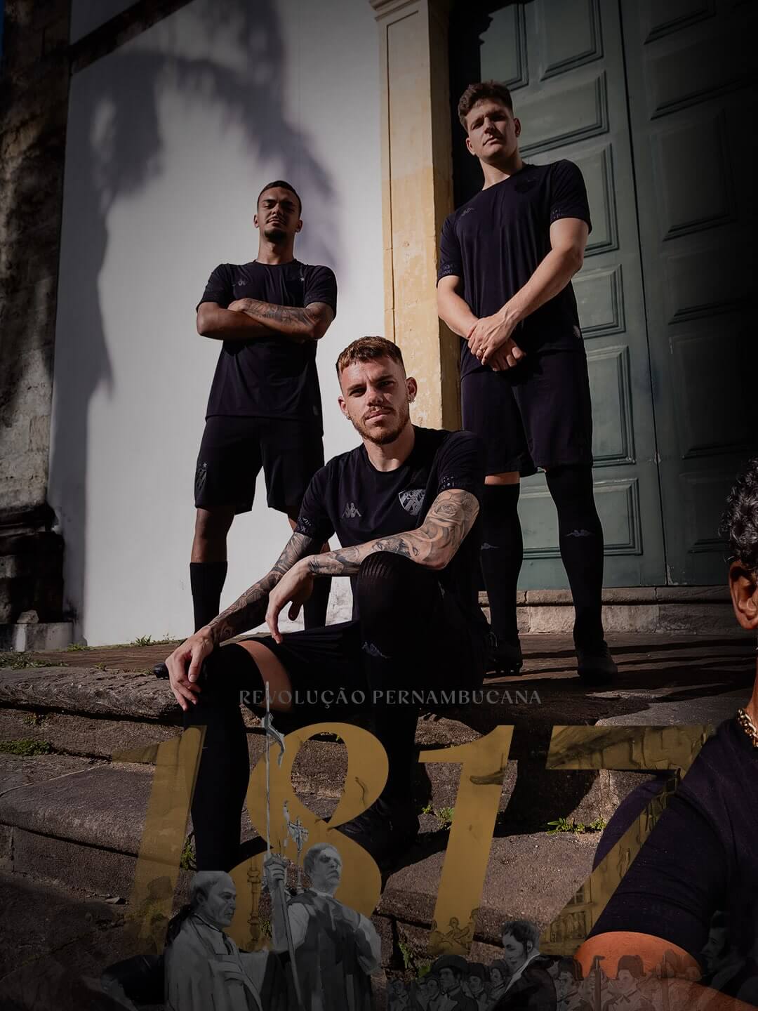 O clube também esclareceu que algumas unidades da versão masculina poderão apresentar o patrocínio da Betnacional, já que foram produzidas antes da publicação da Medida Provisória nº 1.394/2026.
Terceira camisa do Sport Recife 2026-2027 Kappa