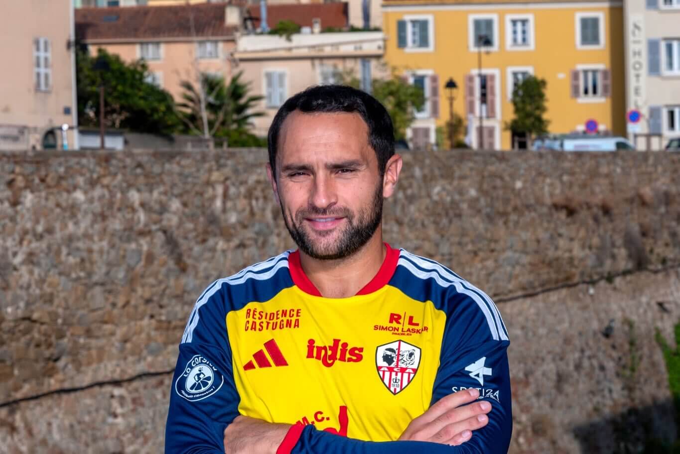 AC Ajaccio e adidas camisa despedida Ochoa