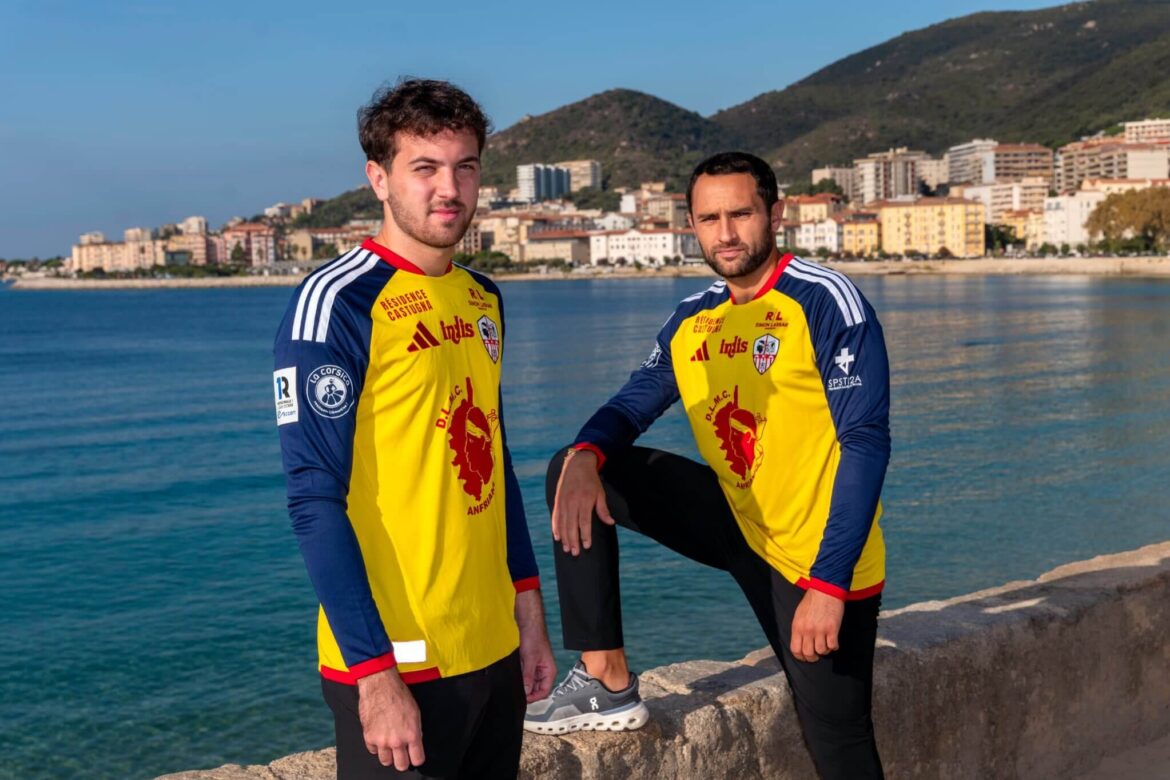 AC Ajaccio e adidas camisa despedida Ochoa