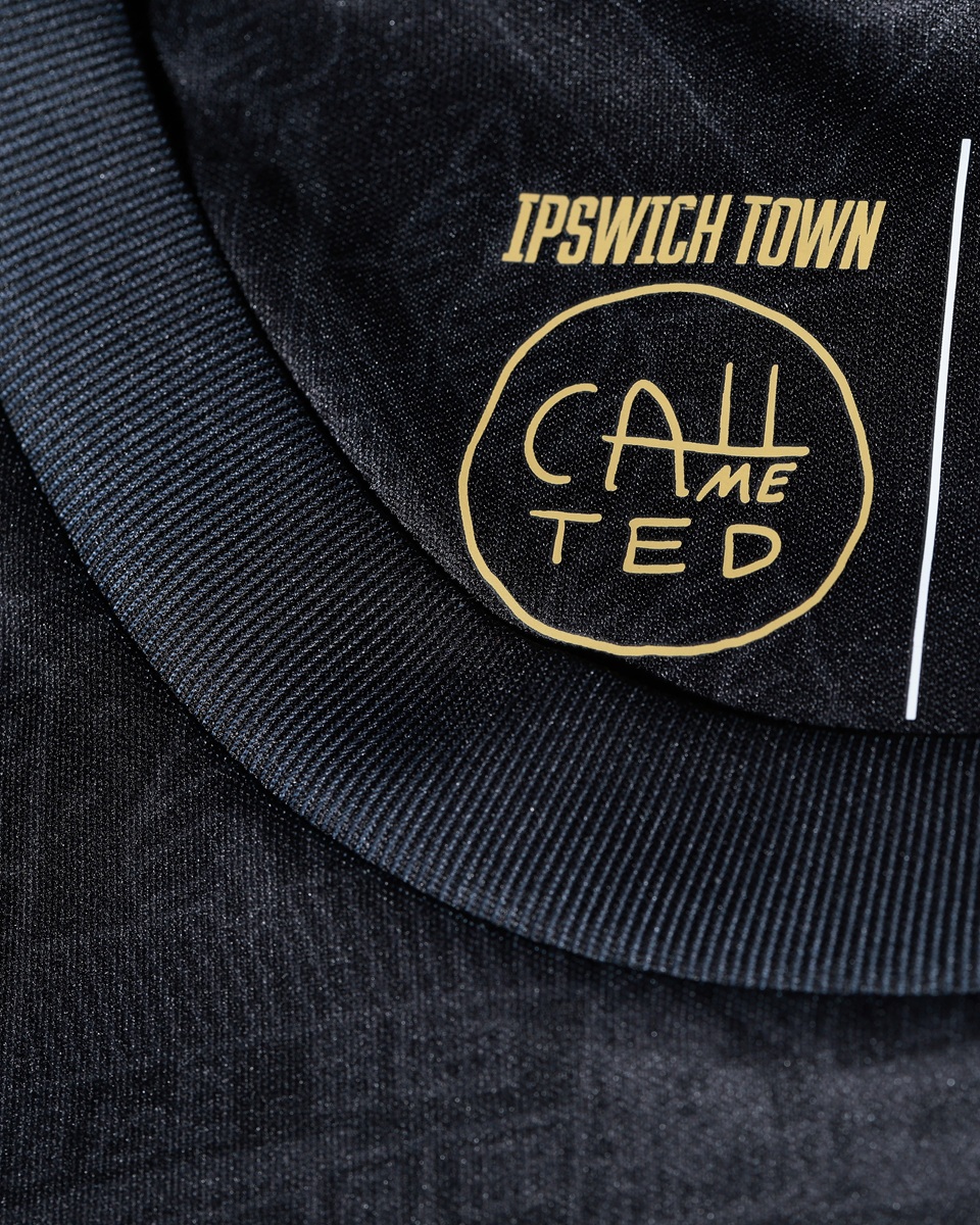 terceira camisa ipswich town 2026-2027 umbro