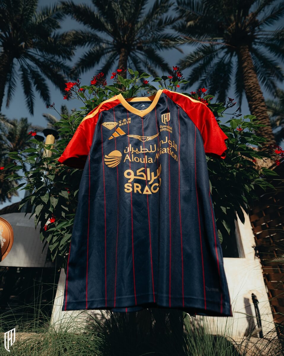 Terceira camisa Al Qadsiah 2026-2027 adidas
